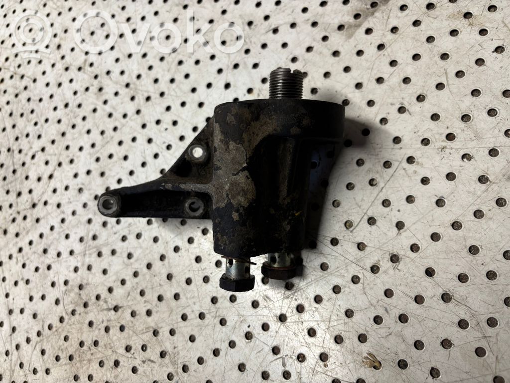 Microcar MC Oil filter mounting bracket 