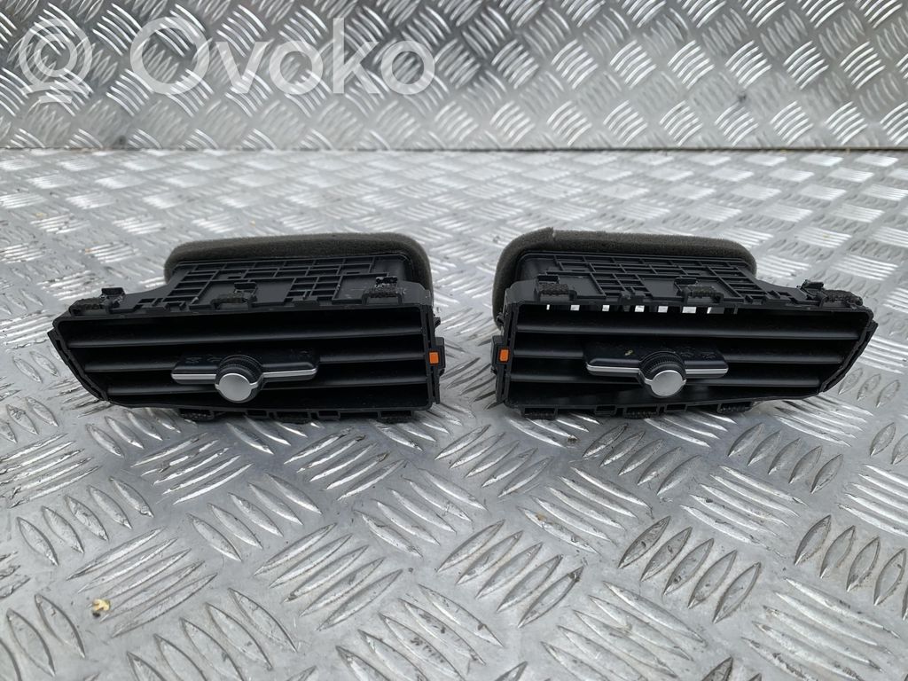 KIA Picanto Dysze / Kratki nawiewu deski rozdzielczej 