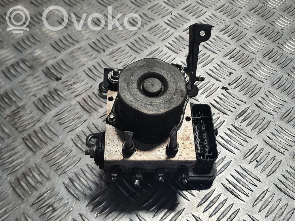 Renault Twingo III ABS bloks 