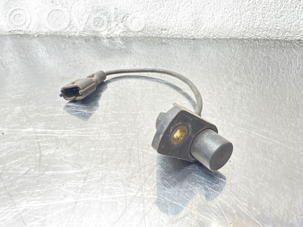 Opel Omega B1 Camshaft position sensor 