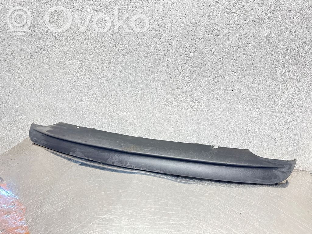 Opel Zafira C Listwa dolna zderzaka tylnego 