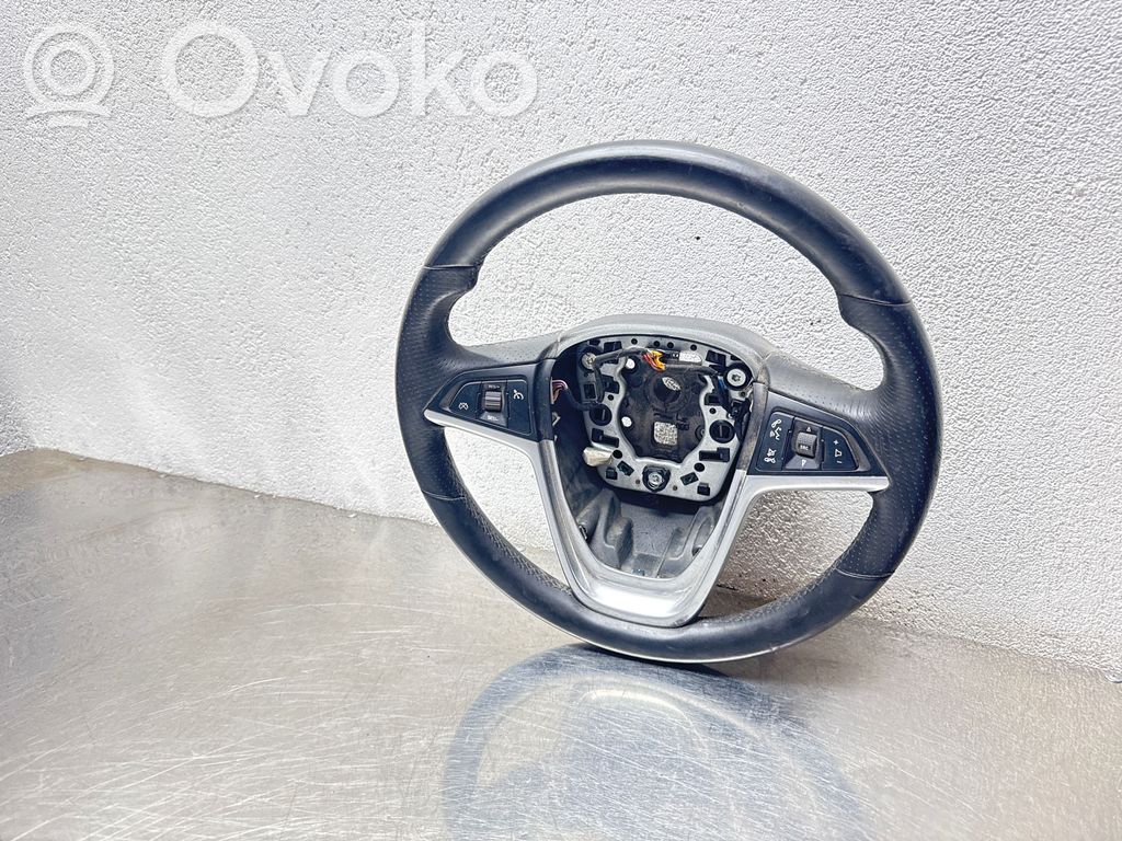 Opel Insignia A Ohjauspyörä 