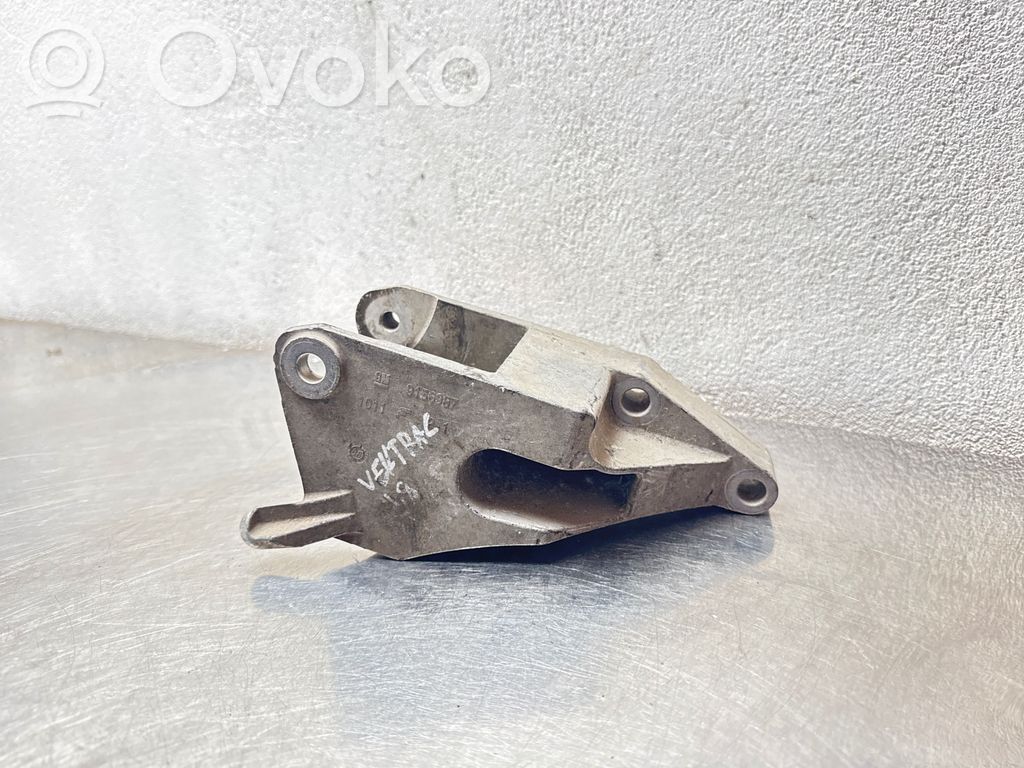 Opel Vectra C Engine mounting bracket 