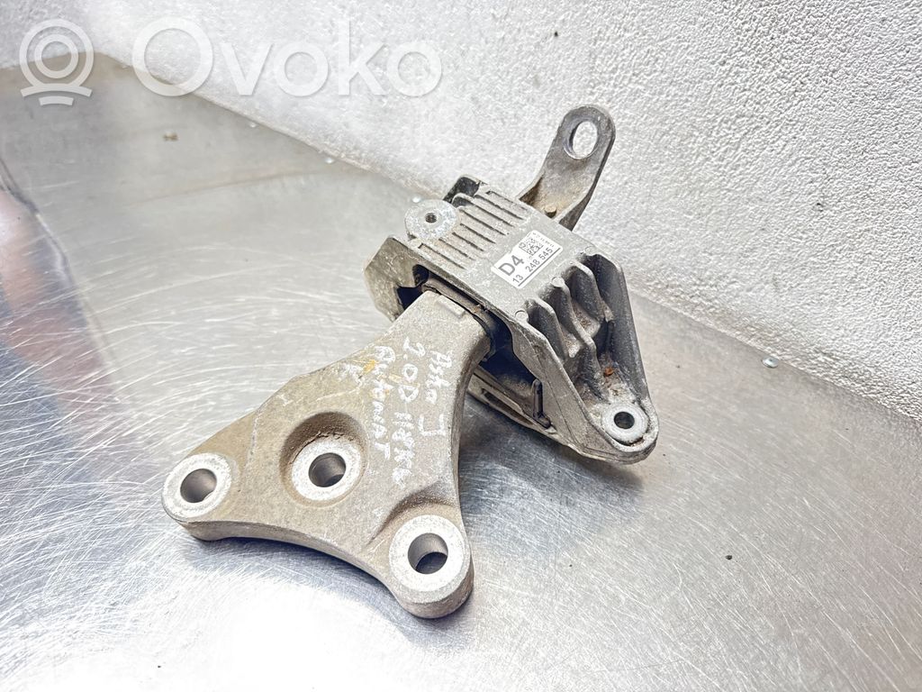 Opel Astra J Engine mount bracket 