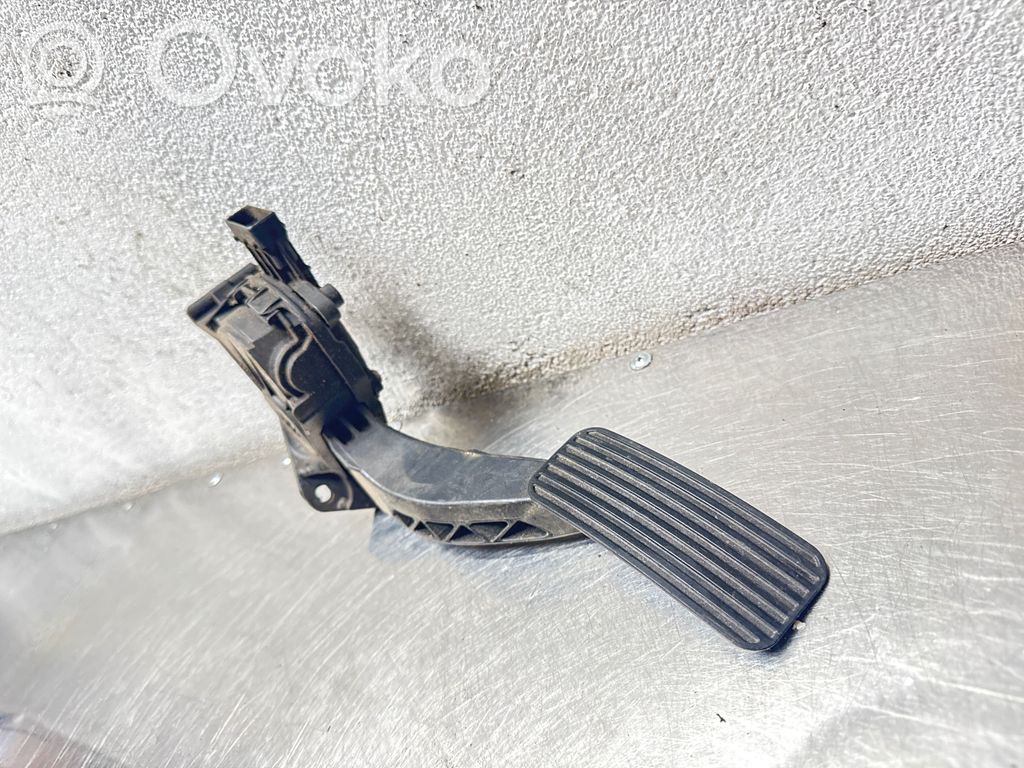 Opel Insignia A Accelerator throttle pedal 