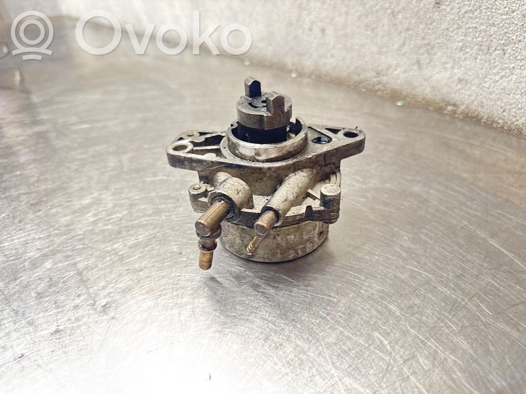Opel Corsa D Pompa podciśnienia / Vacum 