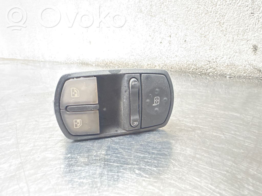 Opel Corsa C Electric window control switch 