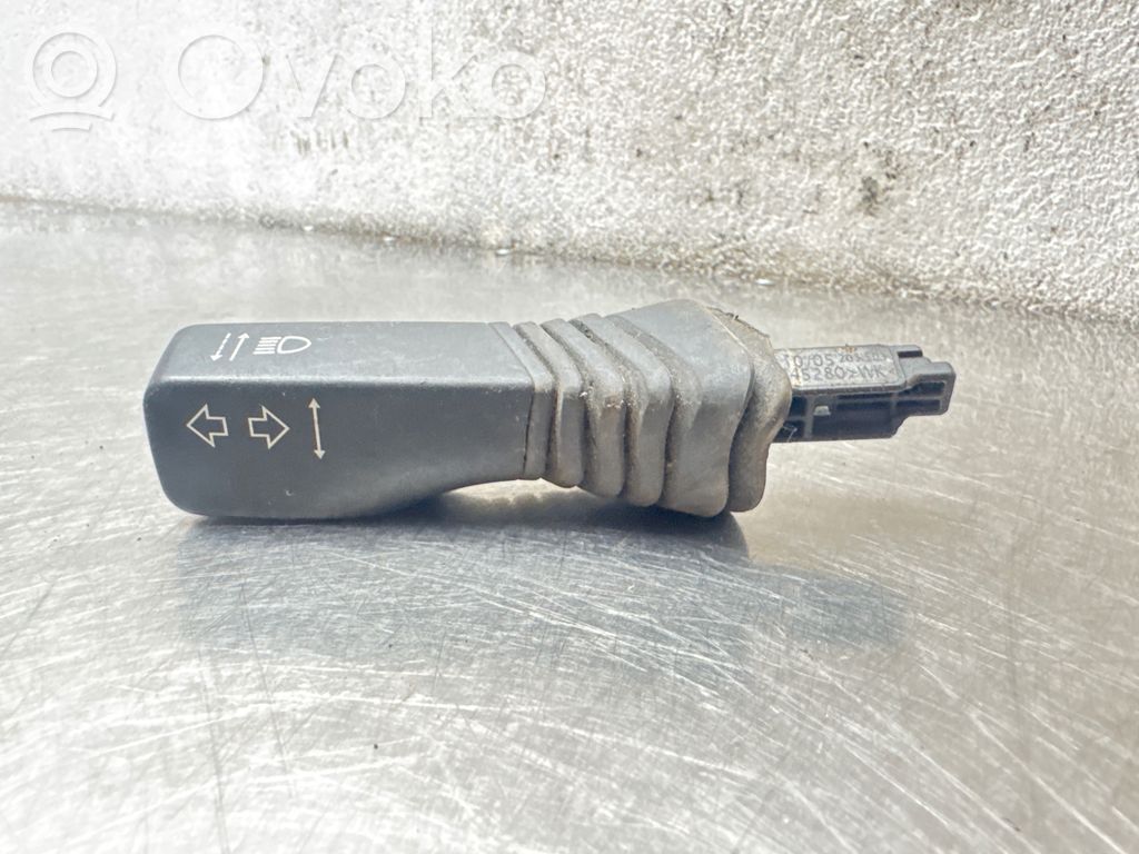 Opel Astra H Indicator stalk 
