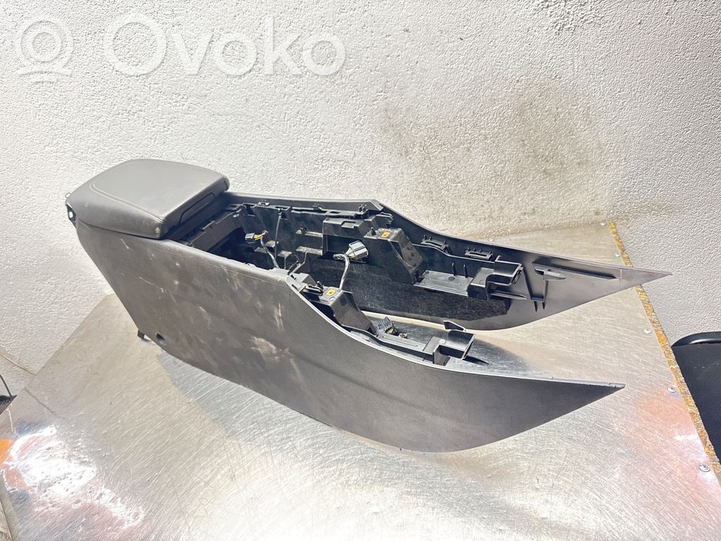 Podłokietnik tunelu środkowego   13485254,551186240,30099774