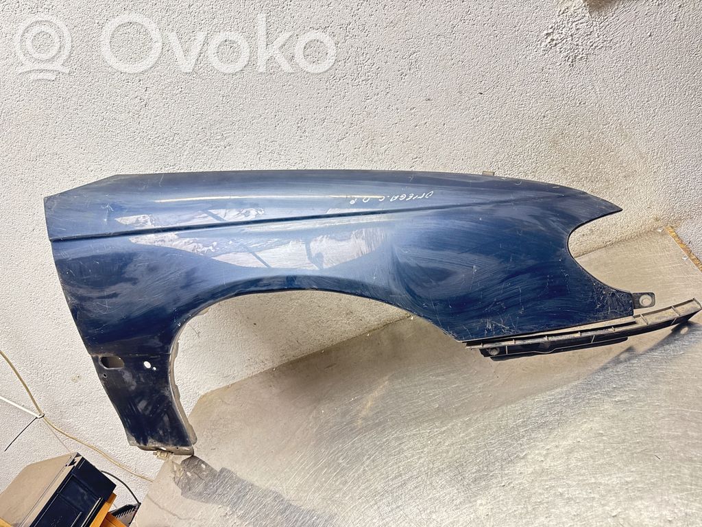Opel Omega B2 Sparnas 