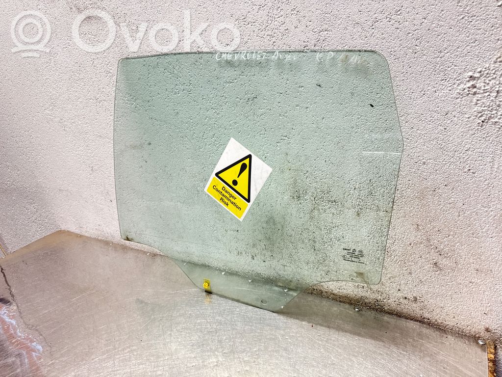 Chevrolet Aveo aizmugurējo durvju stikls 