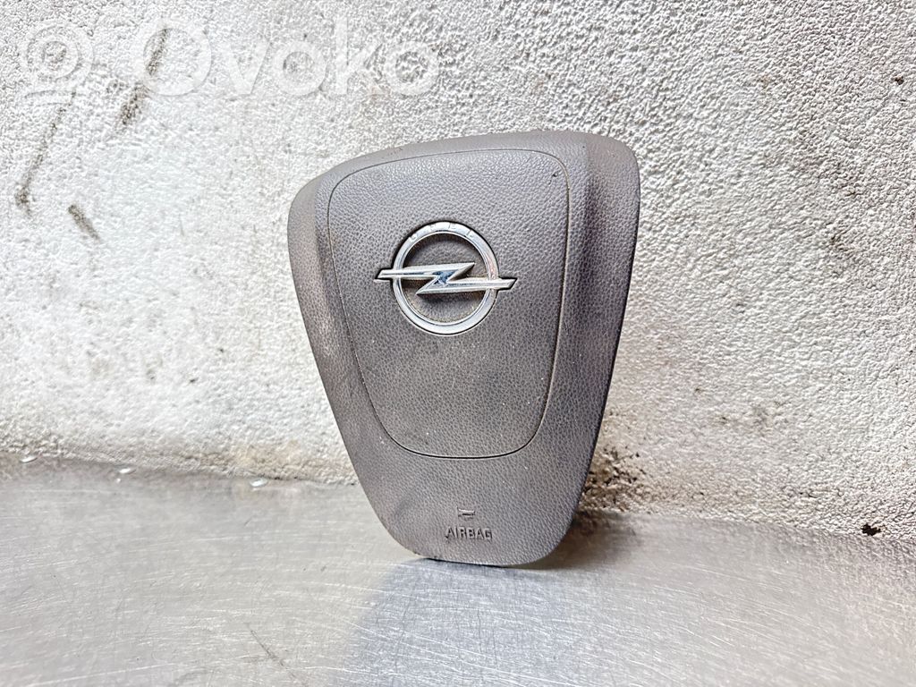 Opel Insignia A Ohjauspyörän turvatyyny 
