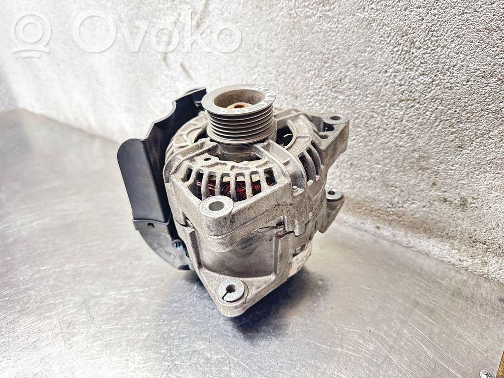 Opel Vivaro Generatorius 