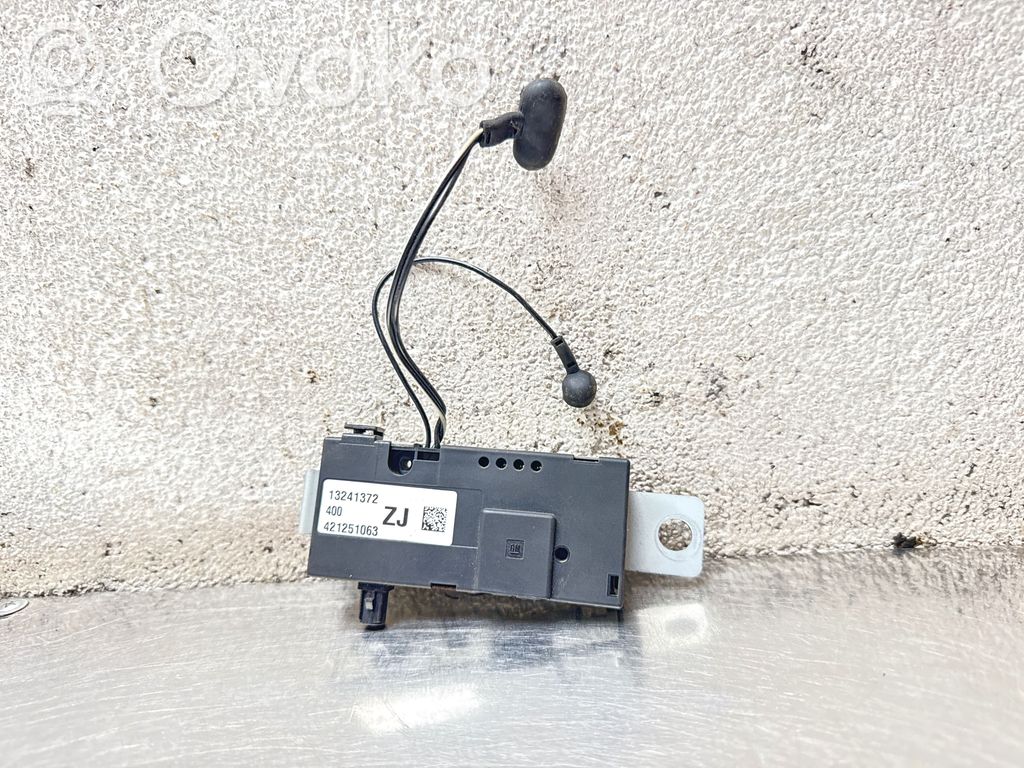 Saab 9-5 Amplificator antenă aeriană 