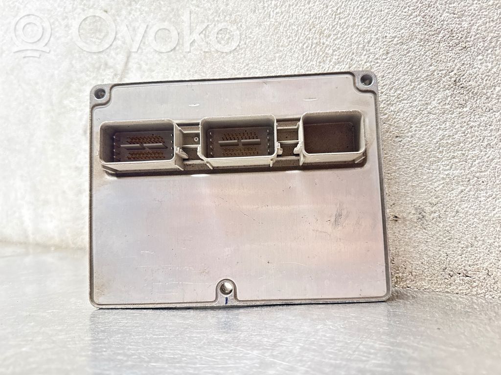 Ford C-MAX I Engine control unit/module 
