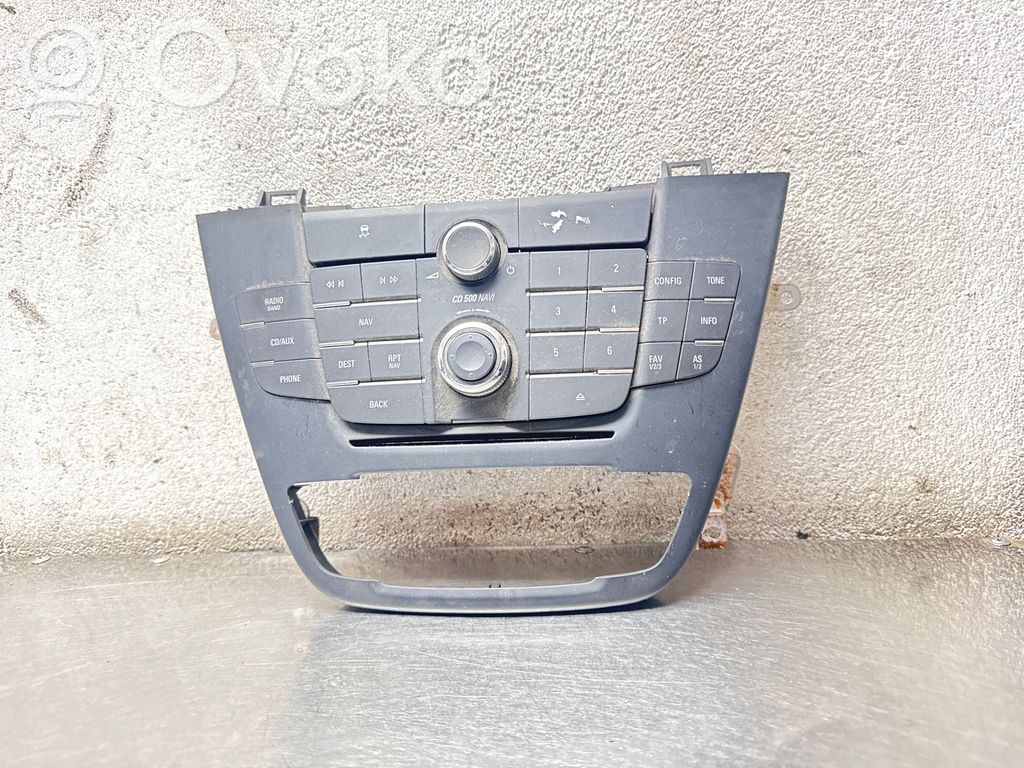 Panel / Radioodtwarzacz CD/DVD/GPS   13273255,1012090079B,030101209