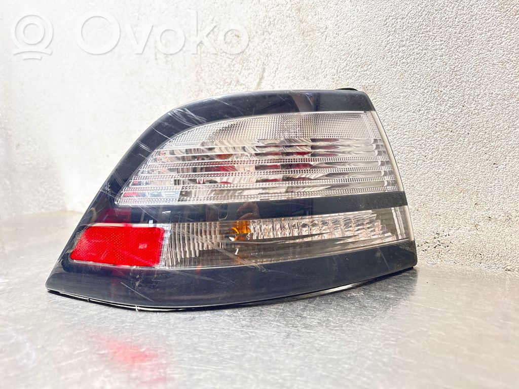 Lampa tylna   12775608,26070162,1607707