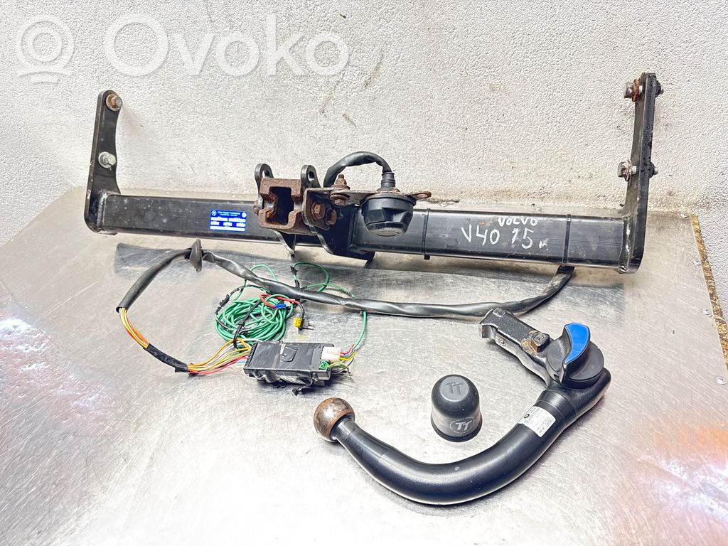 Volvo V40 Hak holowniczy / Komplet 