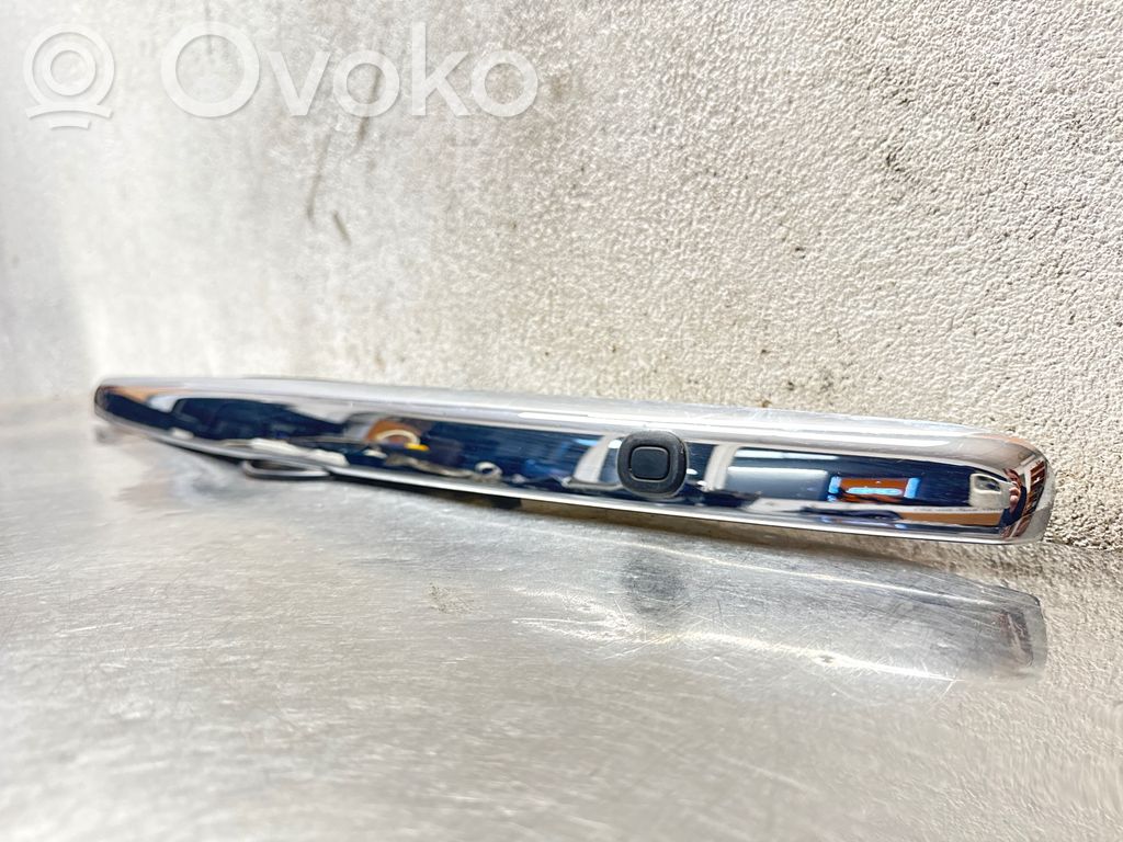 Ford Focus Listwa oświetlenie tylnej tablicy rejestracyjnej 