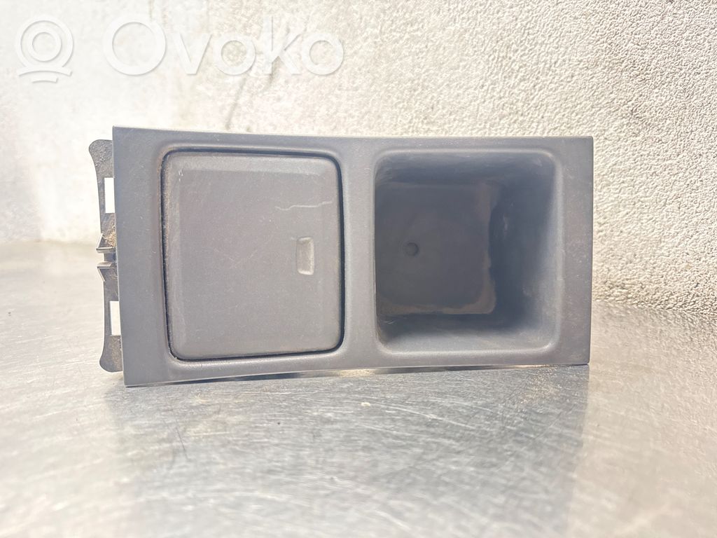 Volvo V70 Ashtray (front) 