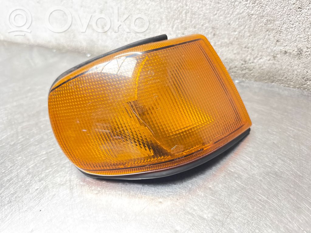 Saab 9000 CD Front indicator light 