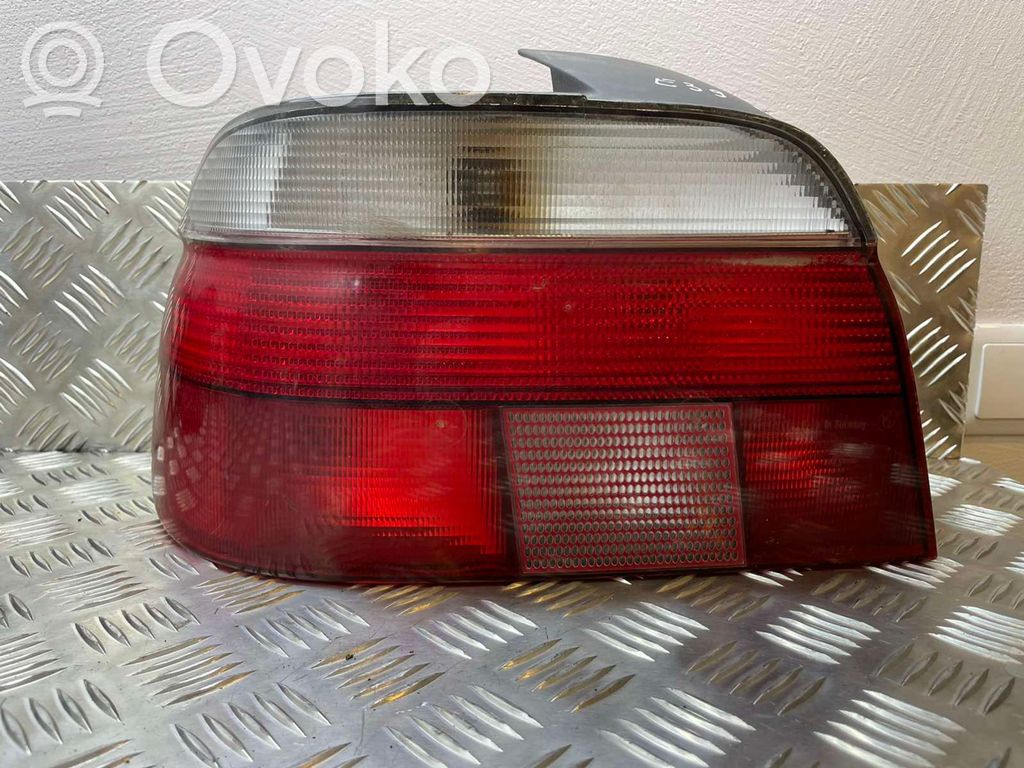 BMW 5 E39 Galinis žibintas kėbule 
