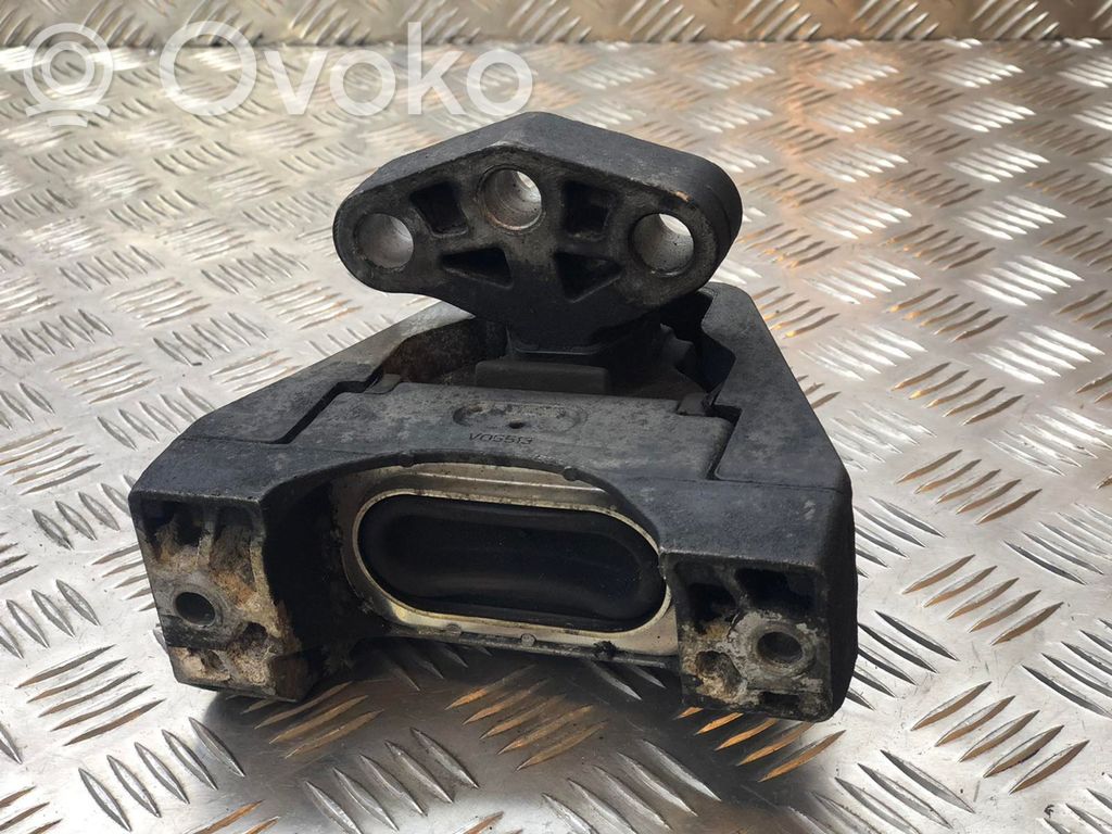 Opel Vectra C Engine mount bracket 