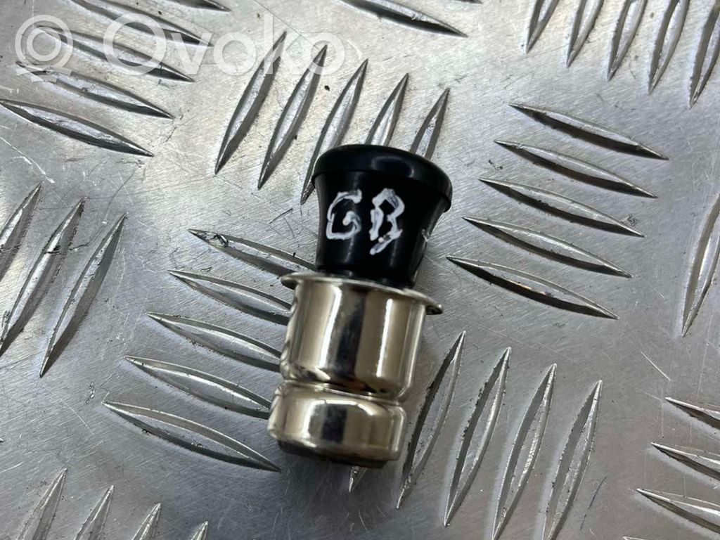 Cigarette lighter