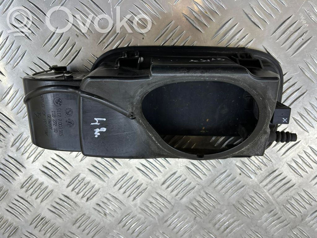 BMW 7 E65 E66 Apdaila aplink degalų bako dangtelį 