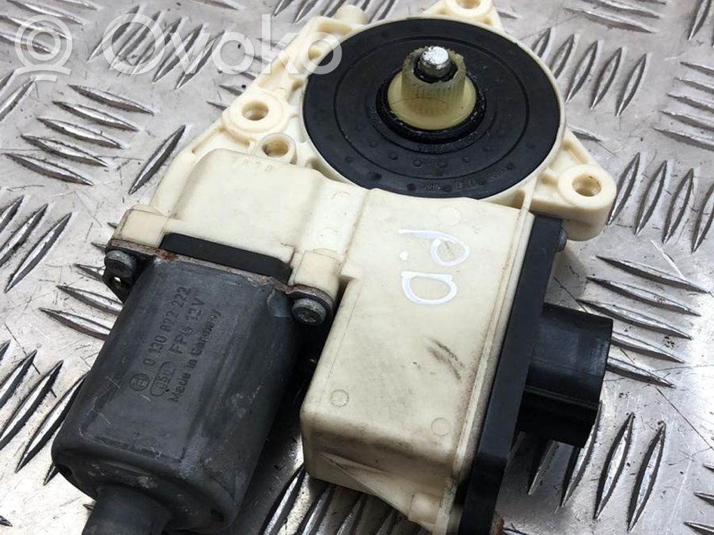 BMW X3 E83 Front door window regulator motor 