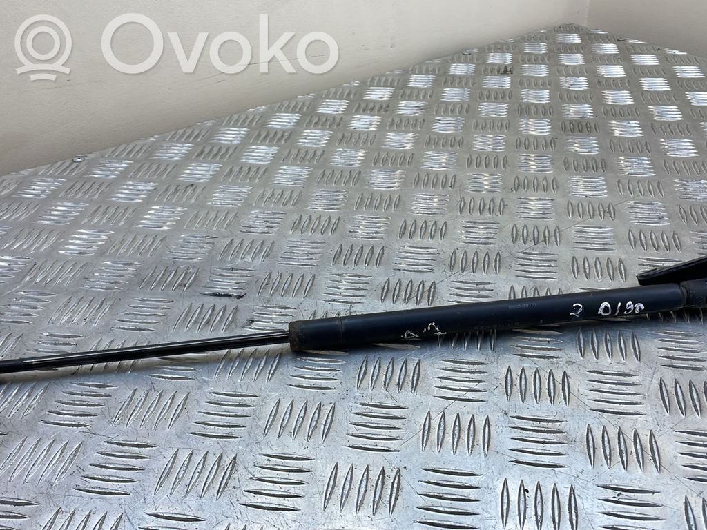 Toyota Corolla E120 E130 Tailgate/trunk strut/damper 