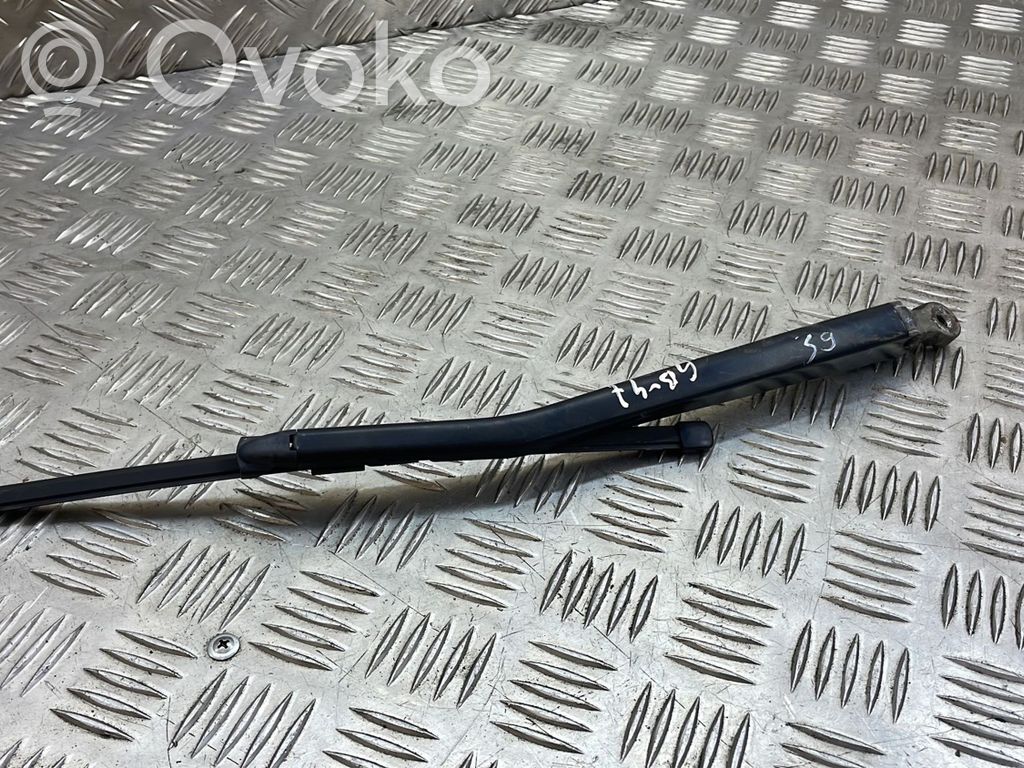 BMW 1 E81 E87 Rear wiper blade arm 