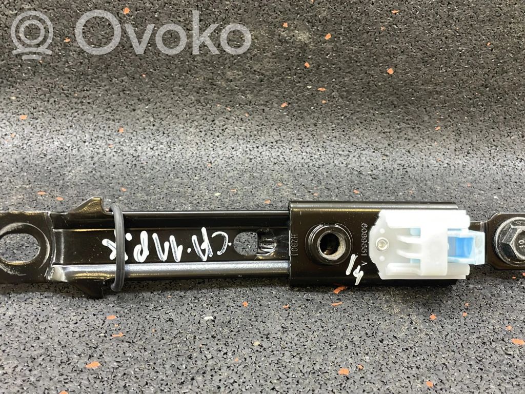 Hyundai Tucson IV NX4 Guida di regolazione della cintura di sicurezza 