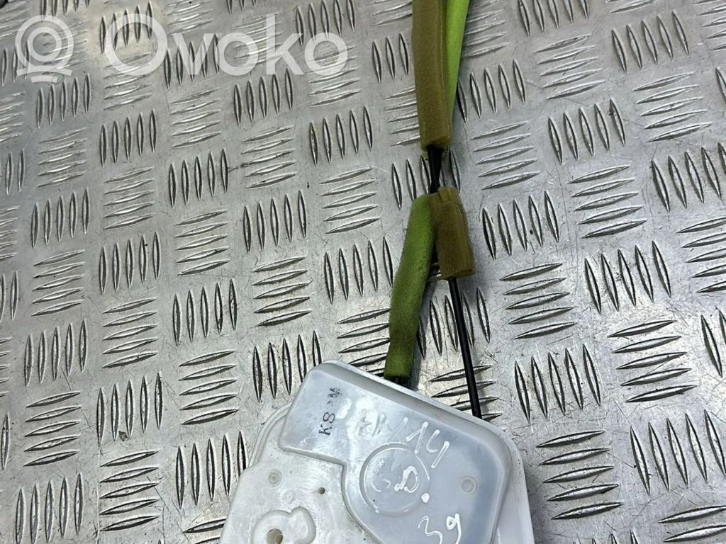 Mazda 3 II Rear door lock 