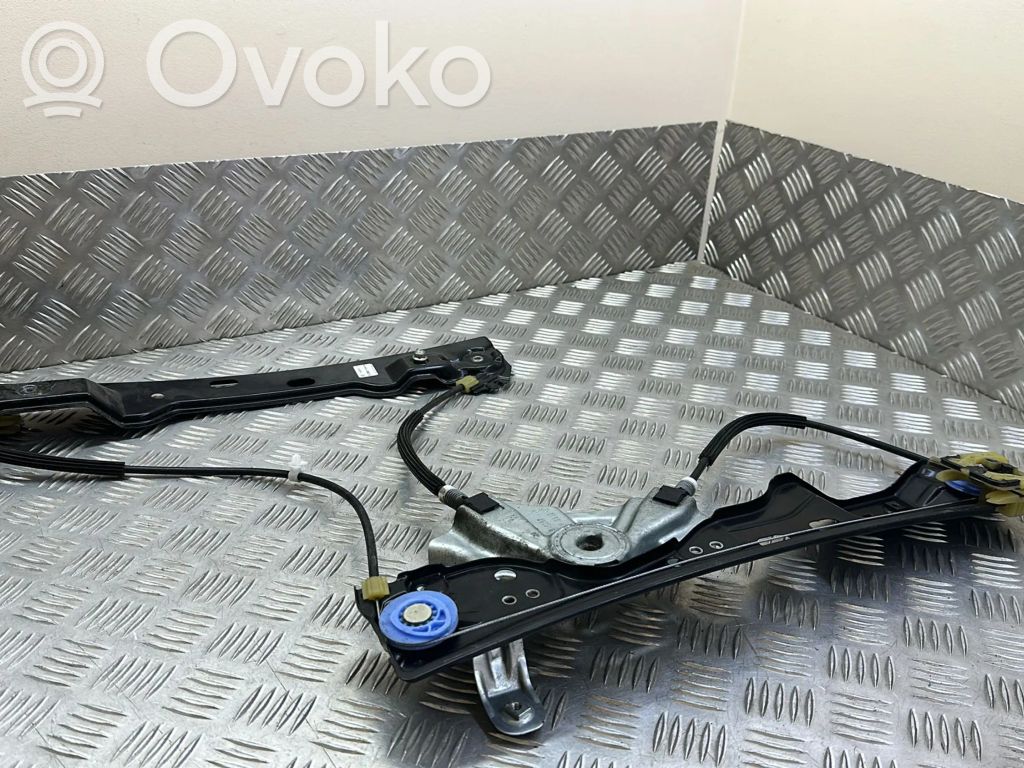 Opel Astra J Elektryczny podnośnik szyby drzwi przednich 