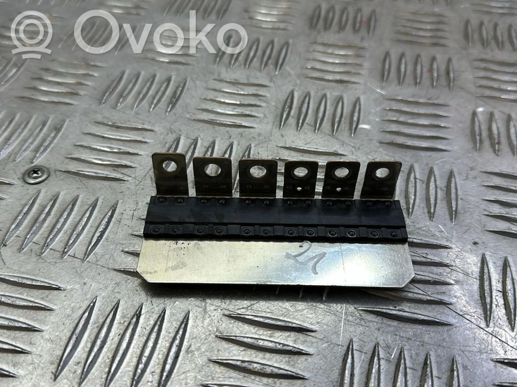 Bezpiecznik   54890645