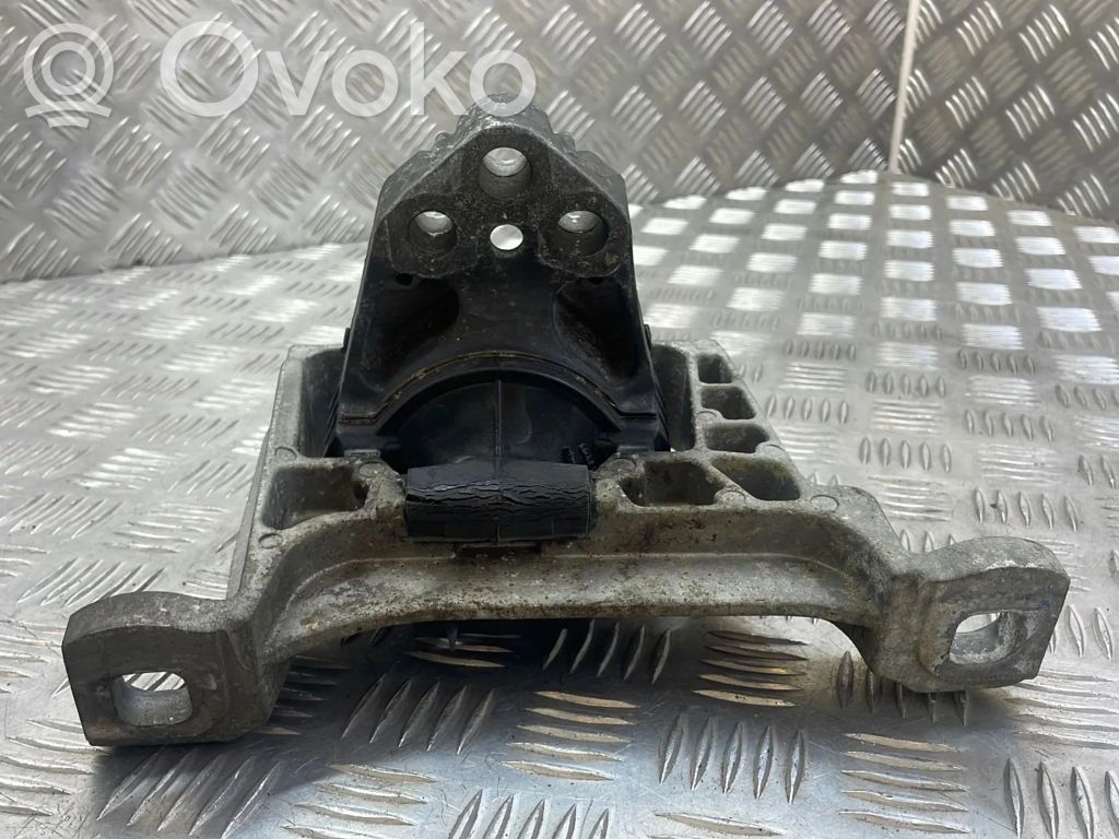 Ford Grand C-MAX Engine mount bracket 