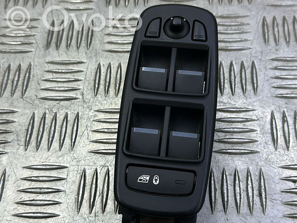 Jaguar XE Electric window control switch 