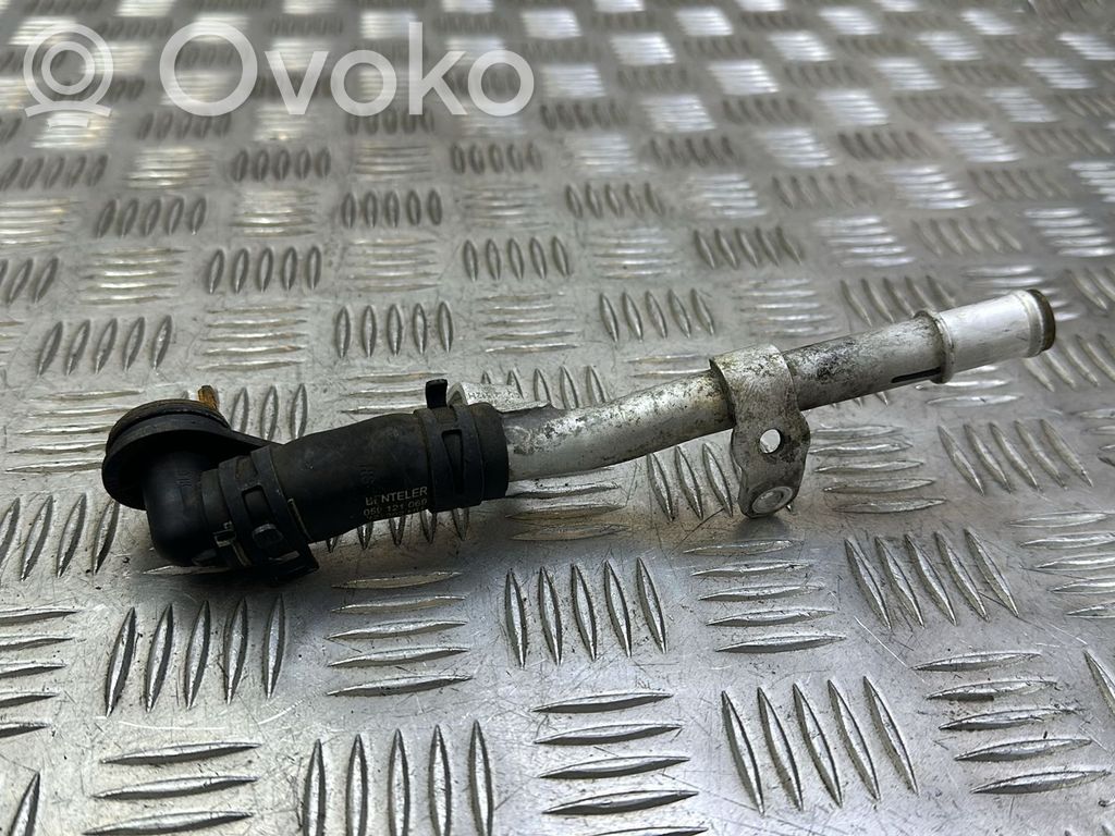 Audi A7 S7 4G Engine coolant pipe/hose 