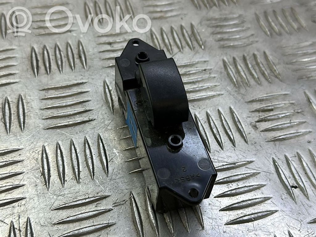 Mitsubishi Outlander Electric window control switch 