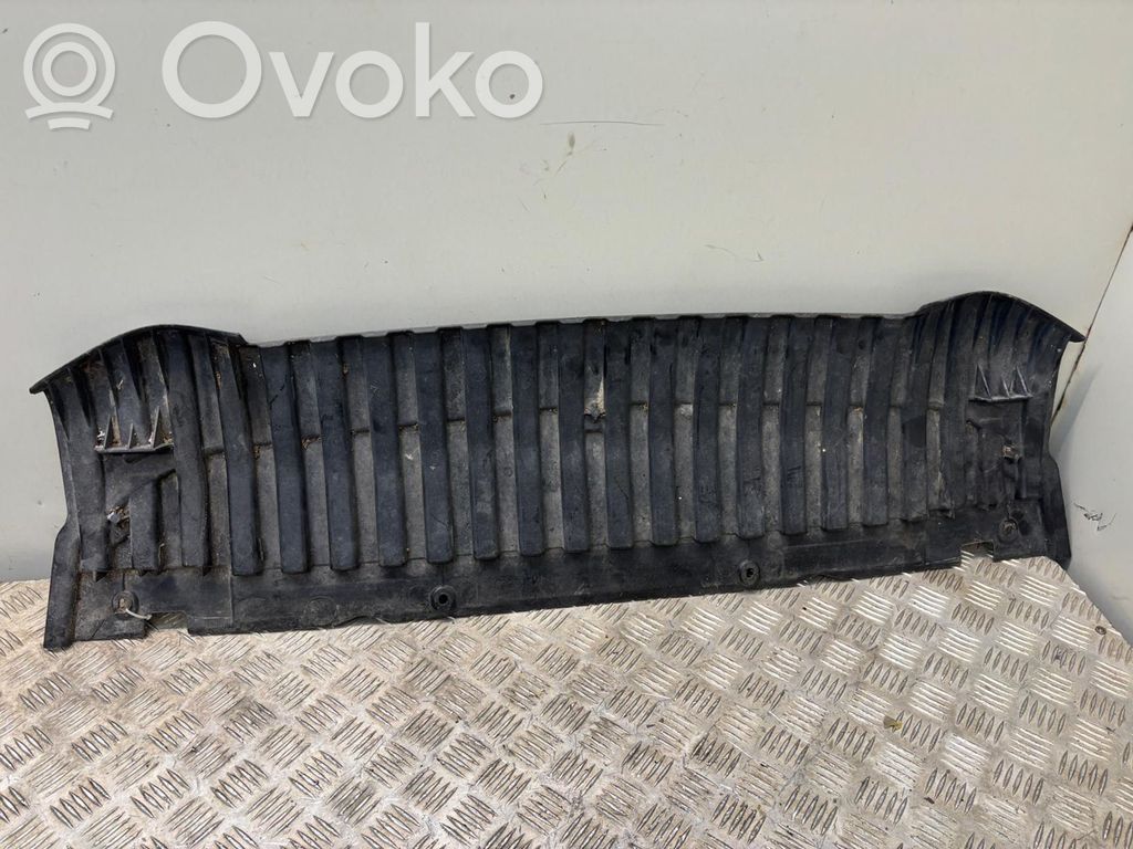 Audi A5 8T 8F Bampera apakšas aizsargs 