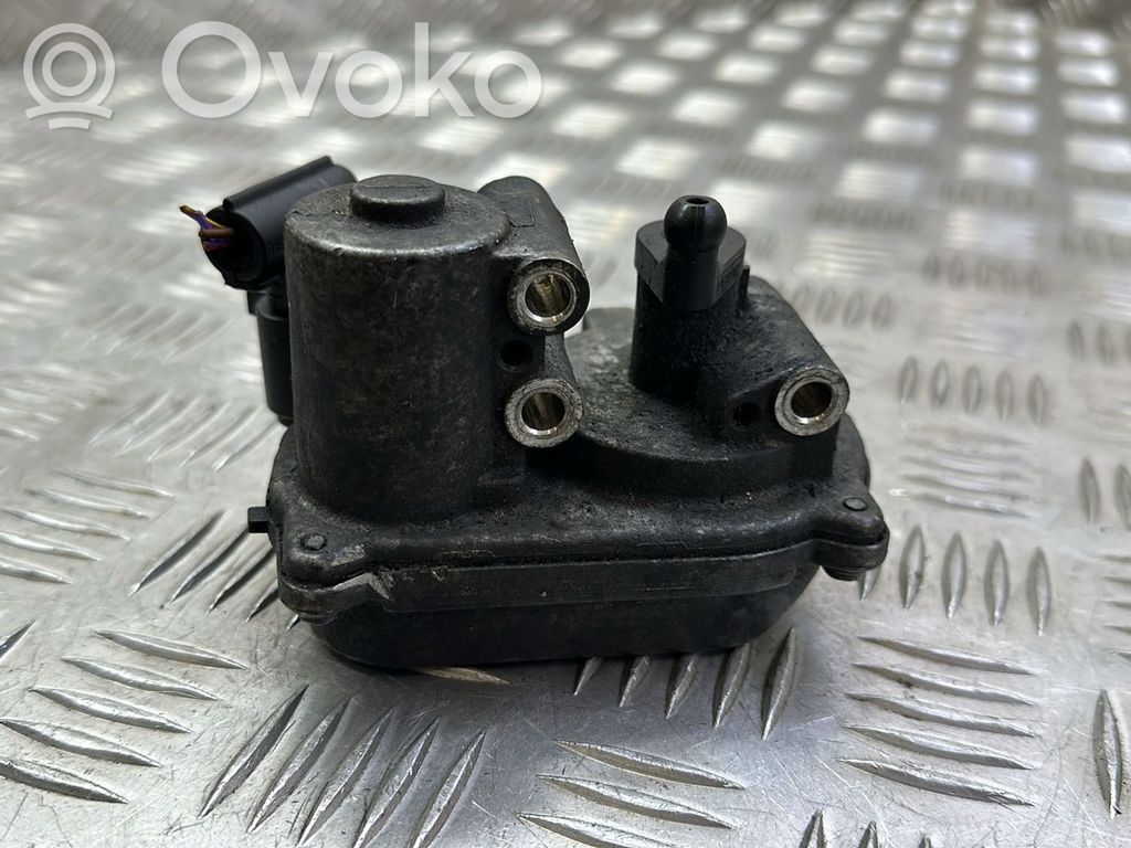 Vārsta kustināšanas motoriņš   059129086J