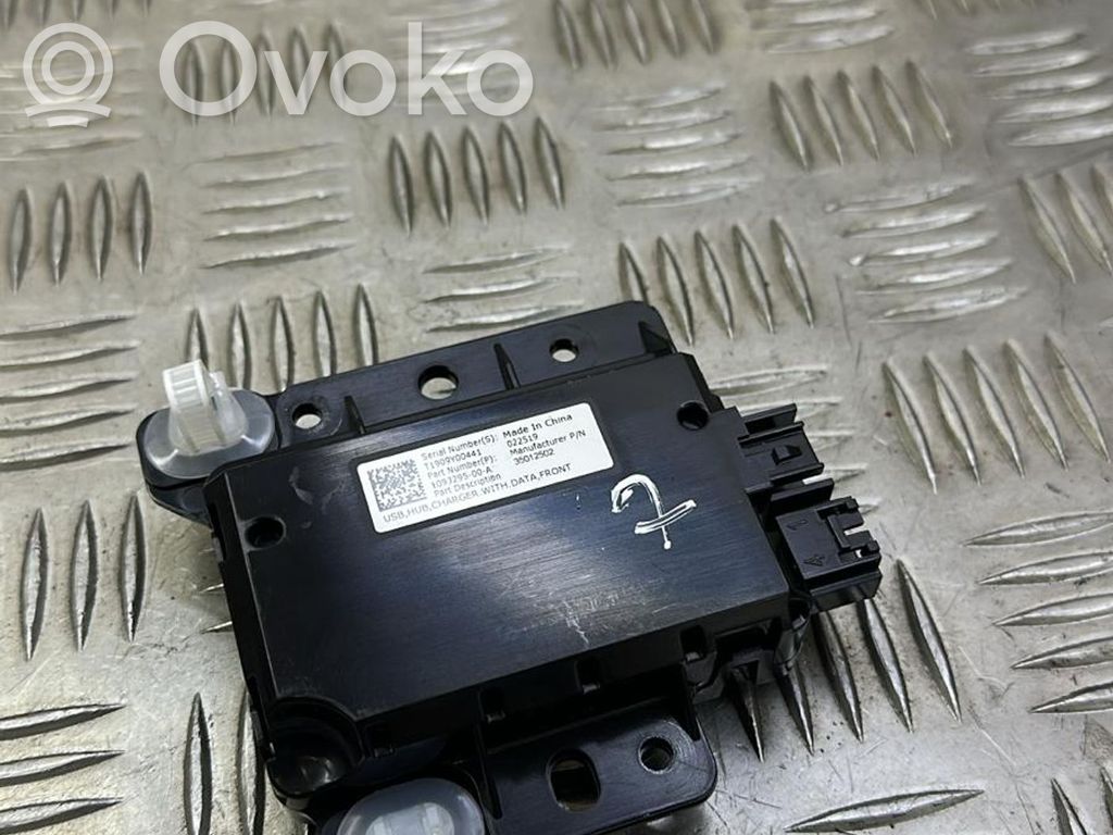 USB interface control unit module   109329500A