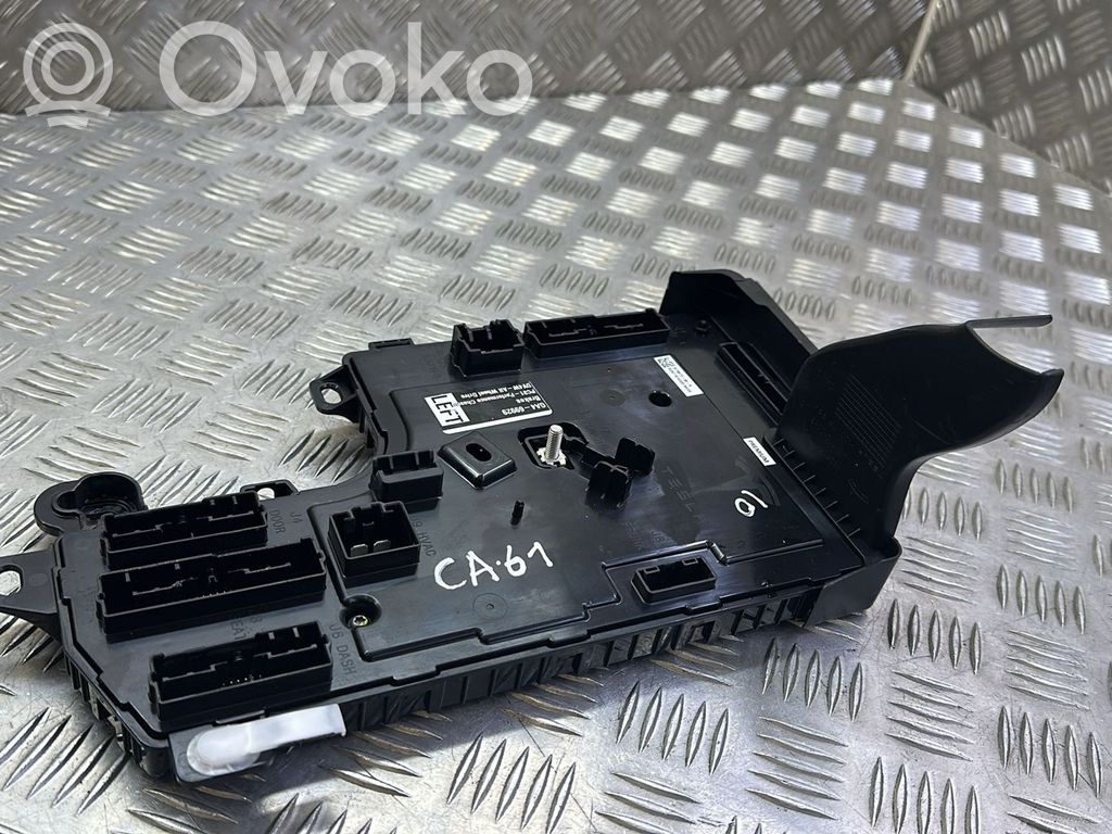 Tesla Model 3 Komforto modulis 