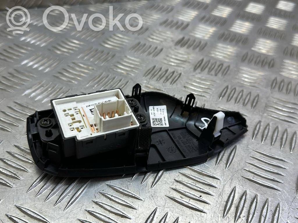 KIA Ceed Wing mirror switch 