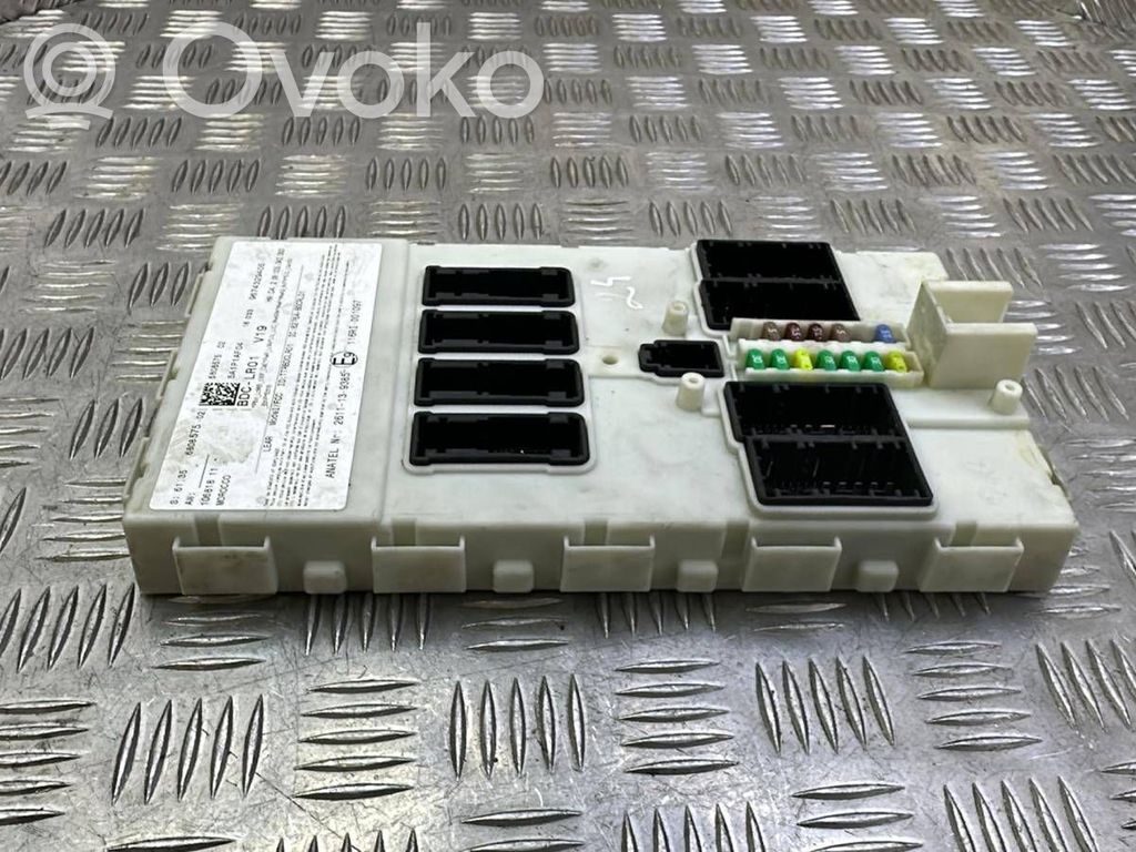BMW 2 F46 Komforto modulis 