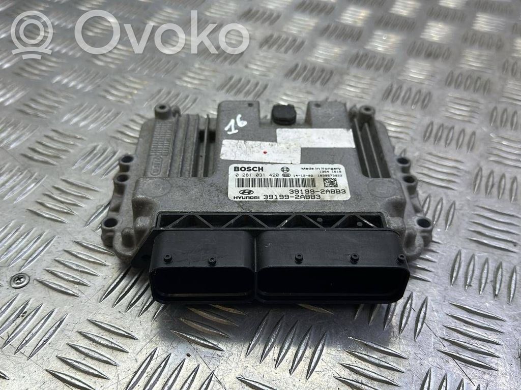 Hyundai ix35 Engine control unit/module 