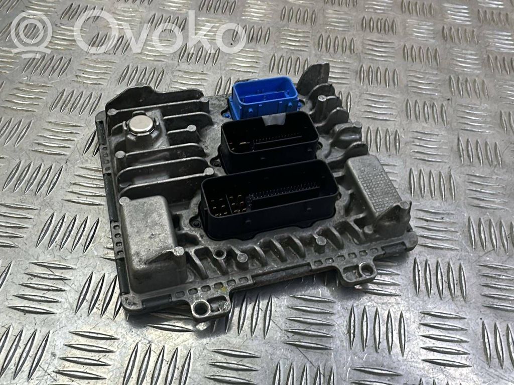 Opel Mokka Engine control unit/module 