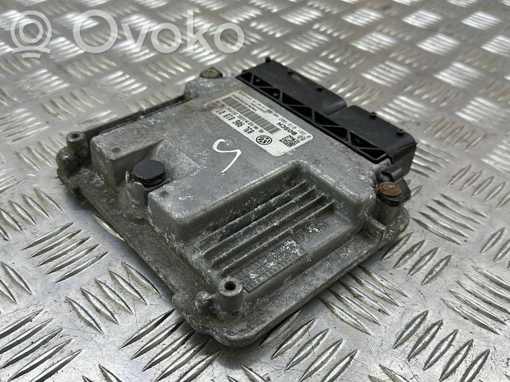 Skoda Superb B6 (3T) Engine control unit/module 