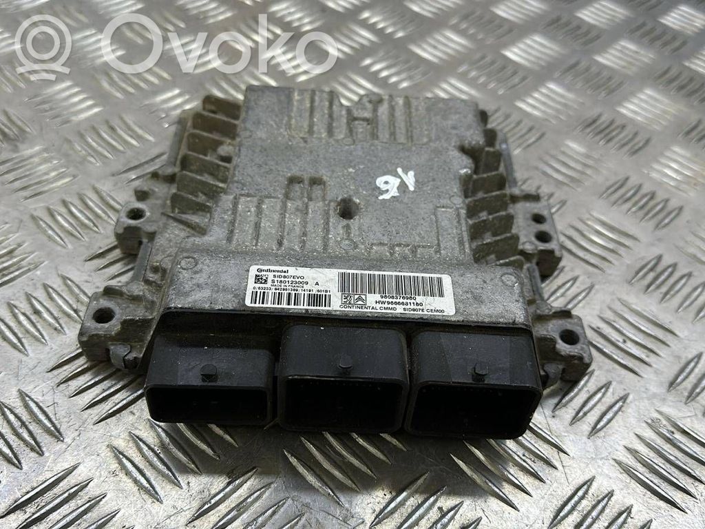 Citroen C4 II Picasso Engine control unit/module 